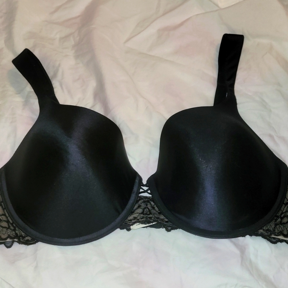 Sweet Nothings black bra size 38D